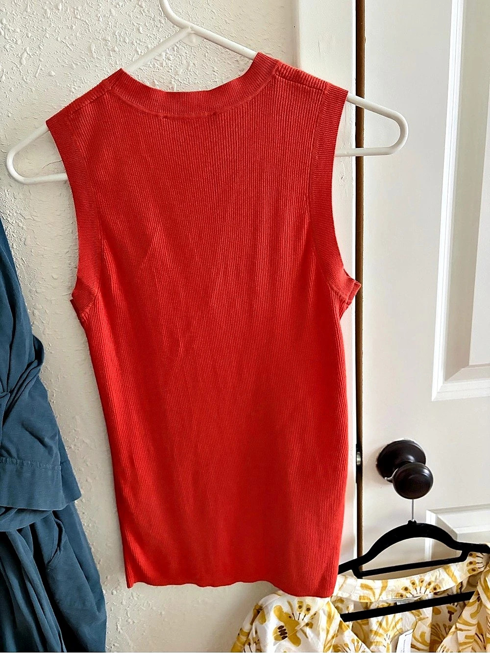 BRASS Ribbed Tank Top in Red Size Medium Like New